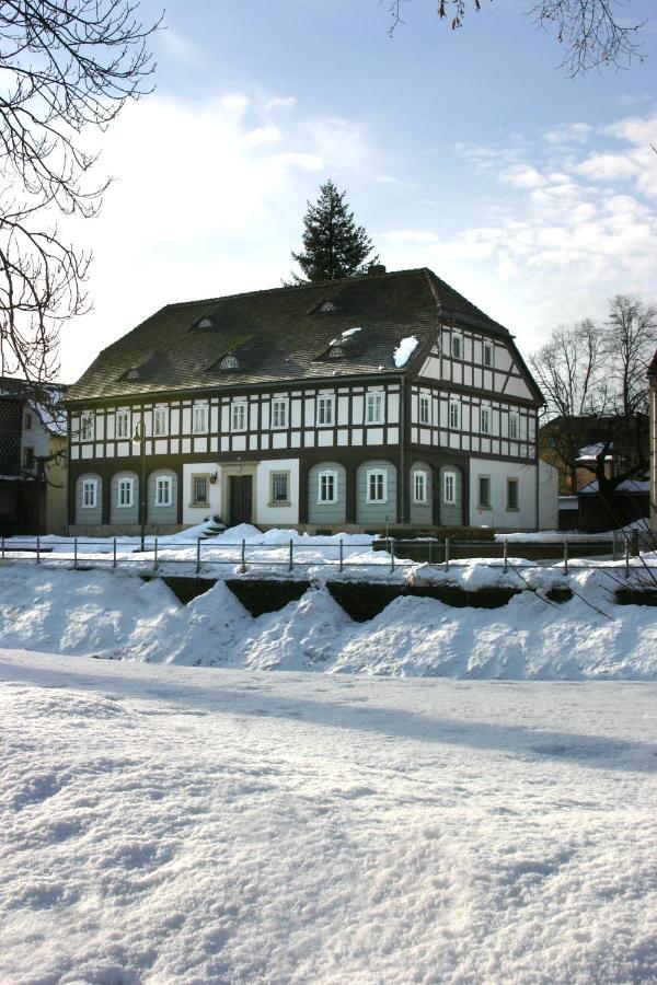 Komfort-Ferienwohnung "Zur Schmiedebruecke" Großschönau Esterno foto